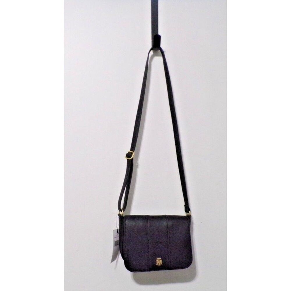 Tommy Hilfiger‎ Black Crossbody Handbag w/Gold Accents Adj Strap Snap Closurer